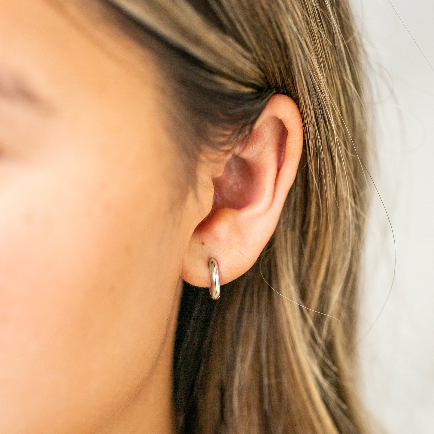 8.5mm Open Hoop Earrings - Mamma's Liquid Love