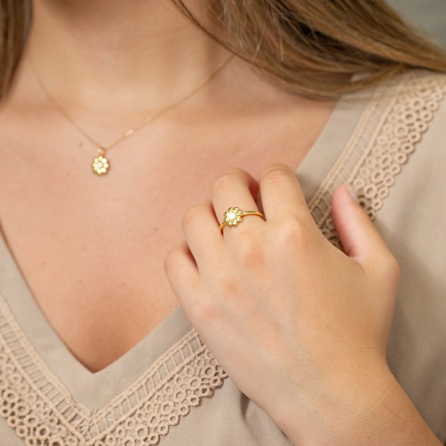 Daisy Ring - Mamma's Liquid Love