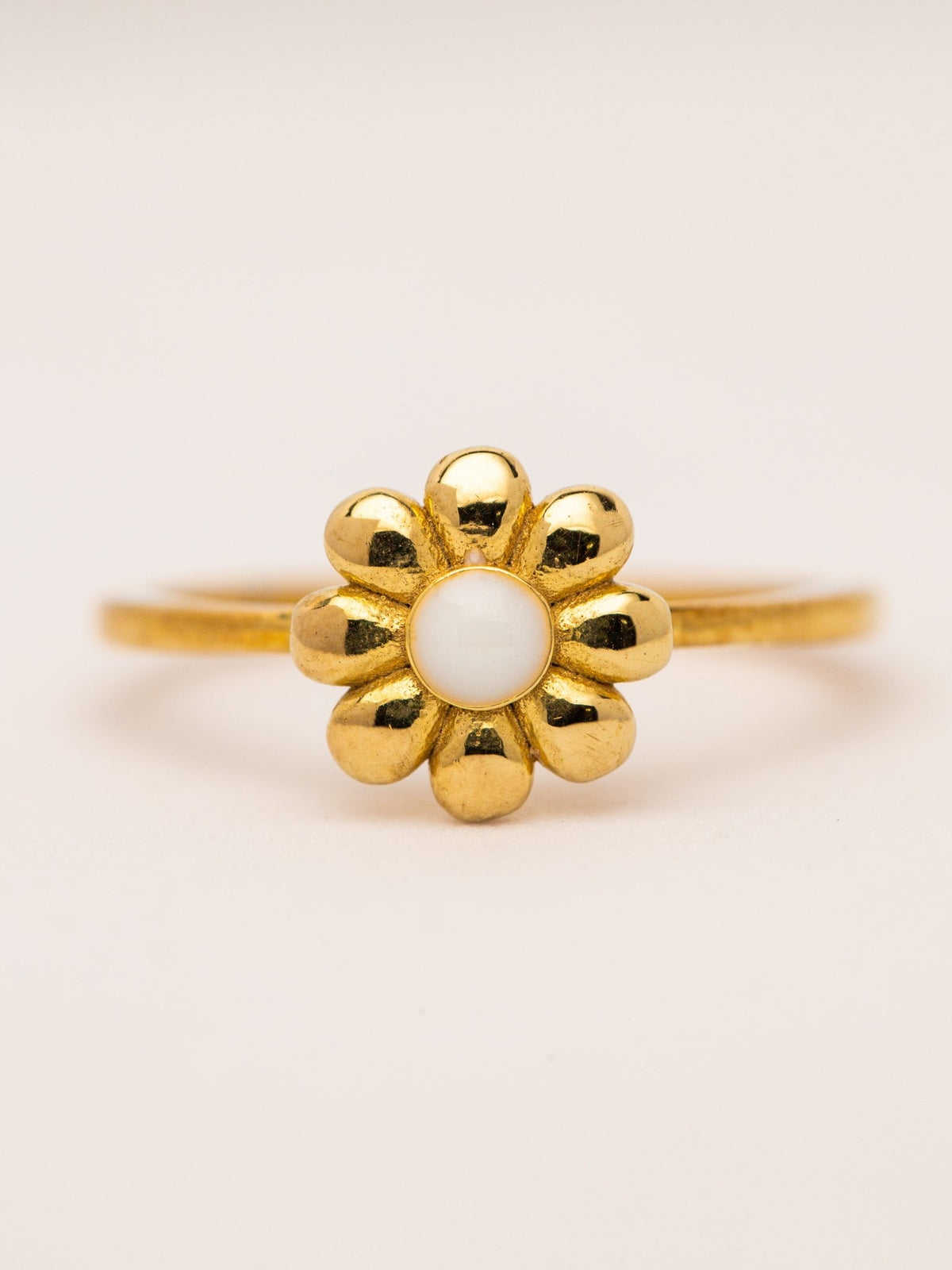 Daisy Ring PI_Breastmilk_Jewelry_Keepsakes- Mamma's Liquid Love