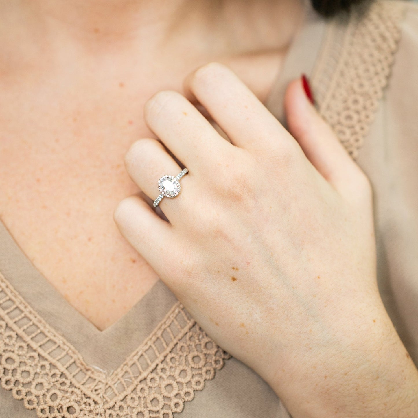 Oval Halo Ring - Mamma's Liquid Love