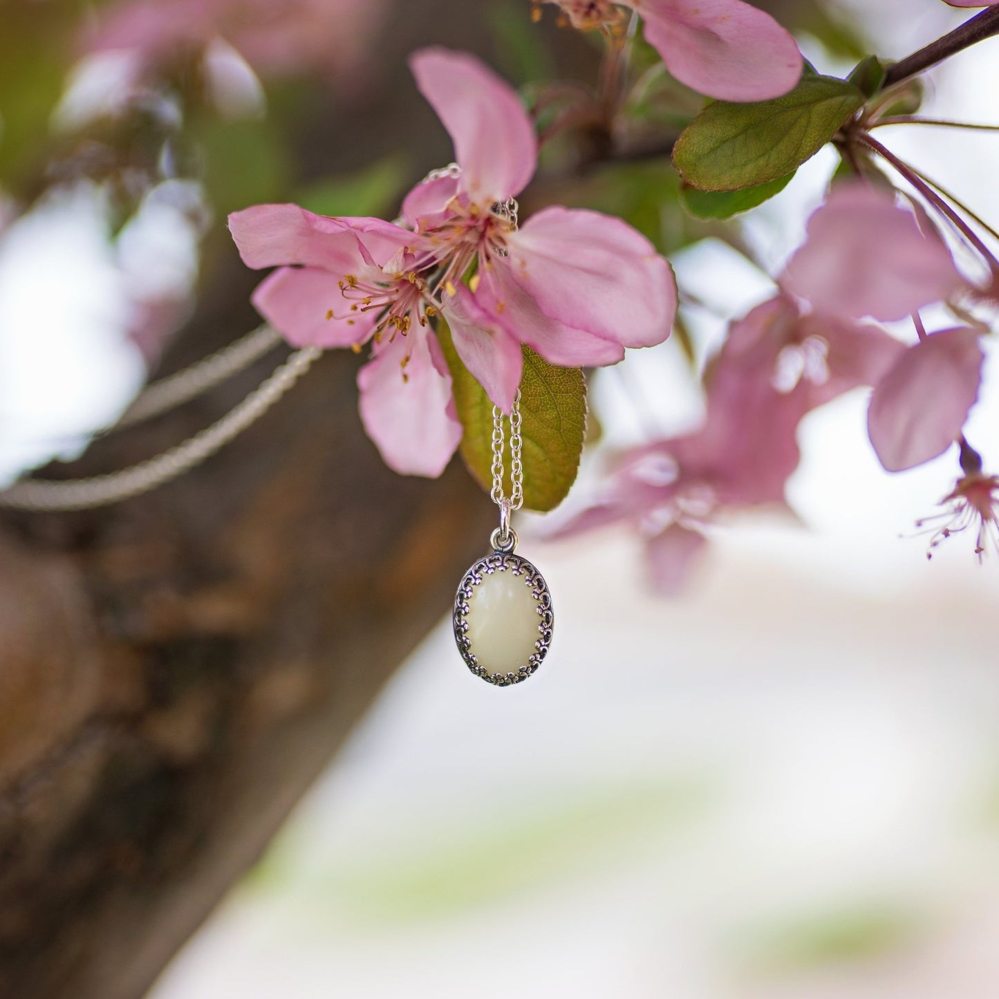FLASH DEAL: 10x14 Oval Crown Pendant - Mamma's Liquid Love