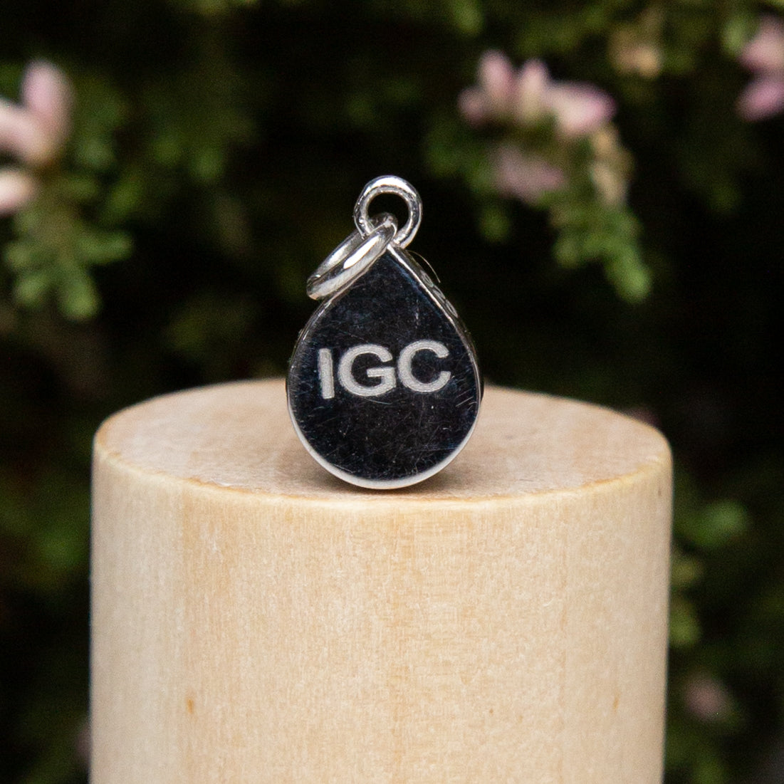 Liquid Gold Drop Pendant OS