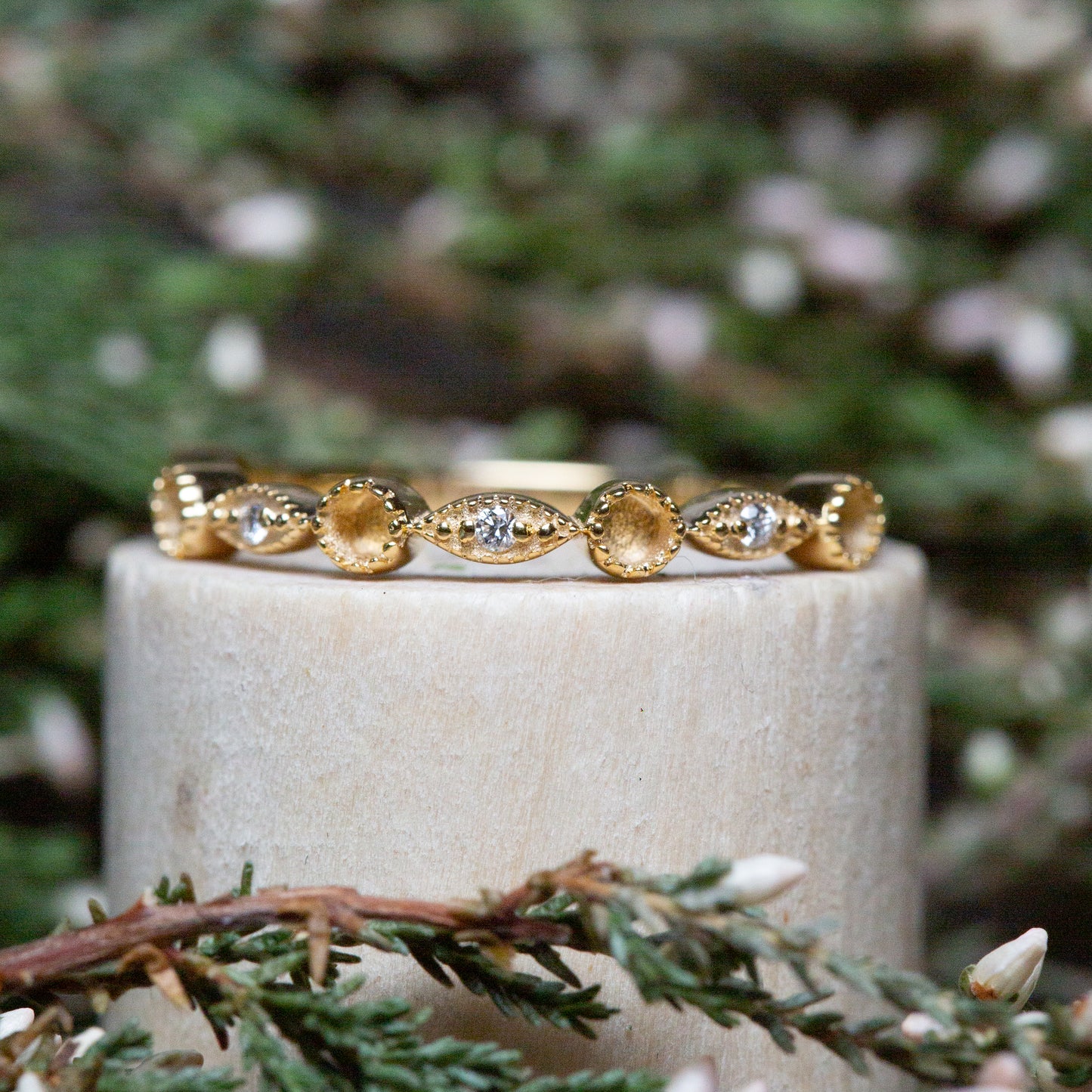 Queen Stacker Ring OS