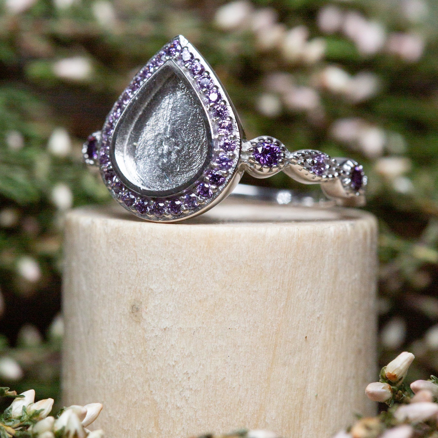 Love Drop with Ornate Band OS