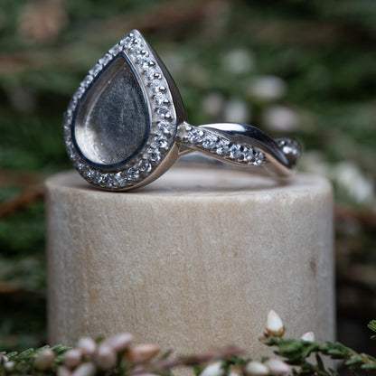 Infinite Love Drop Ring OS