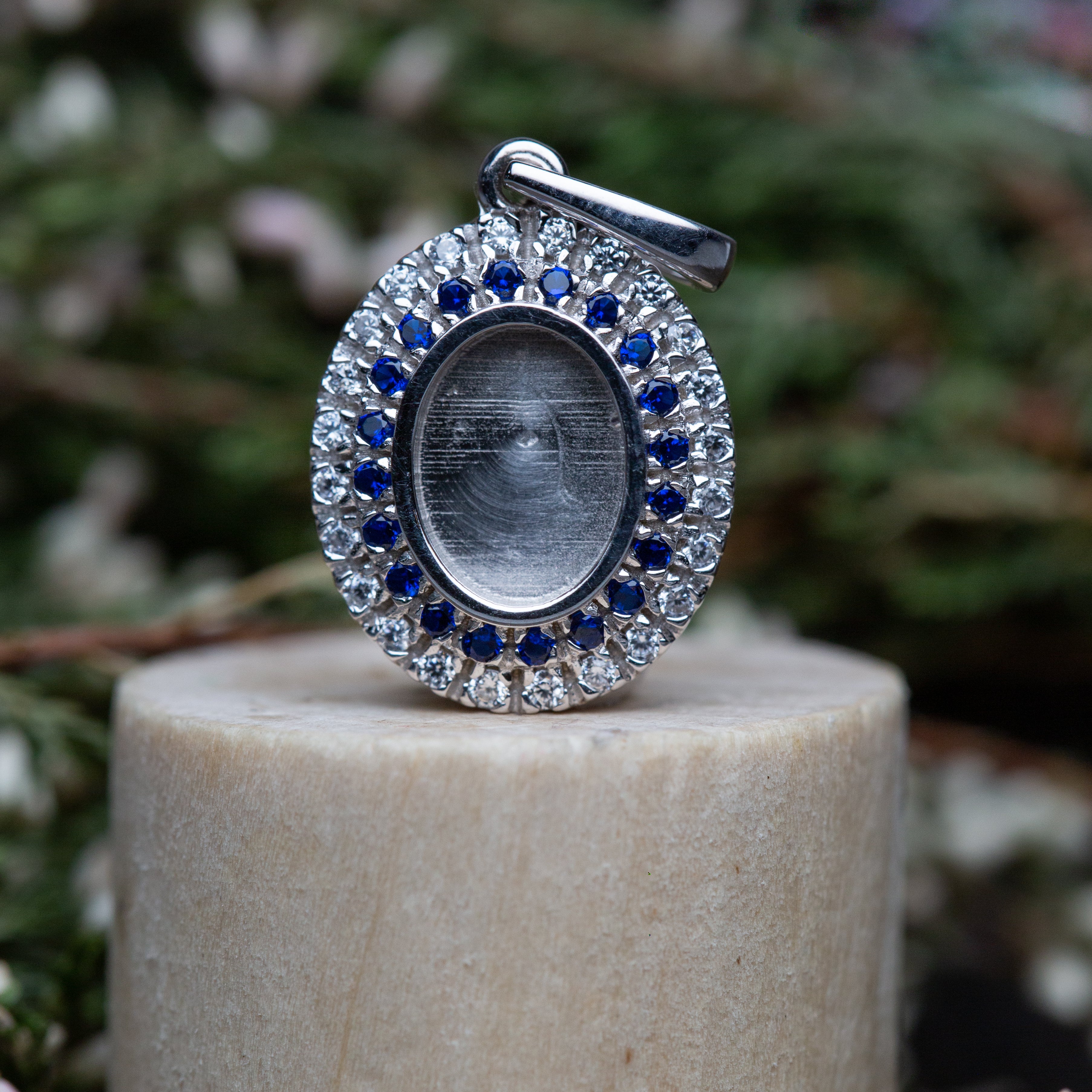 Double halo hotsell pendant
