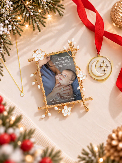 Petite Round Charm + Keepsake Frame + Ornament_Breastmilk_Jewelry_Keepsakes- Mamma's Liquid Love