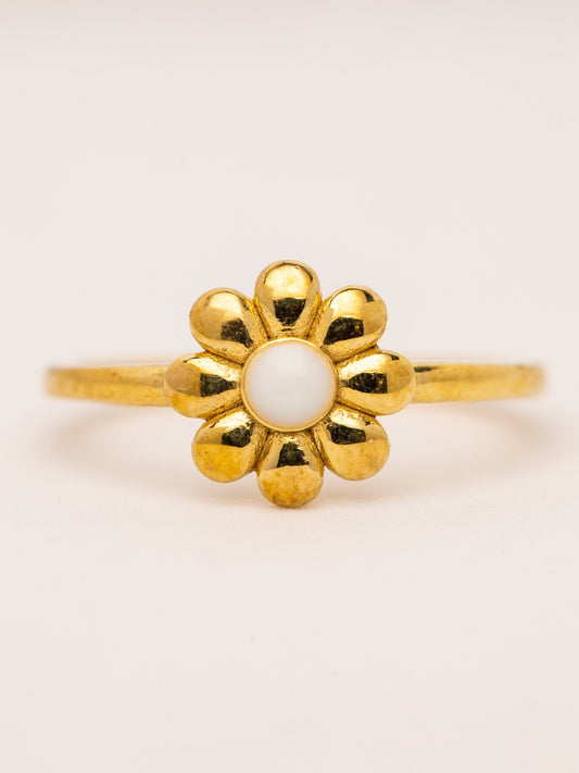 Daisy Ring PI_Breastmilk_Jewelry_Keepsakes- Mamma's Liquid Love