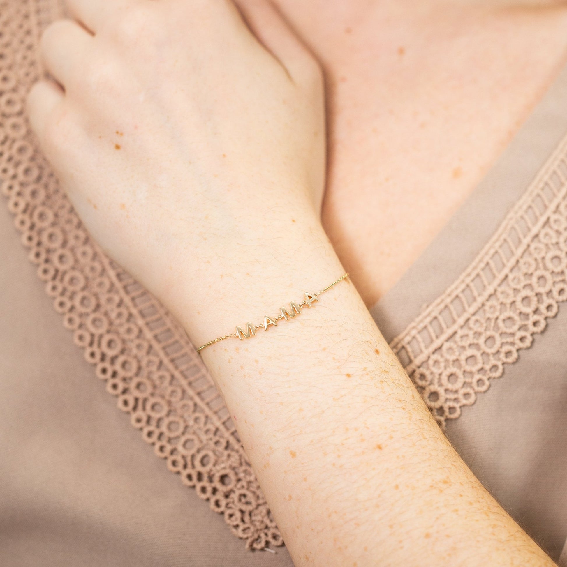 Gold Mama Bracelet - Mamma's Liquid Love
