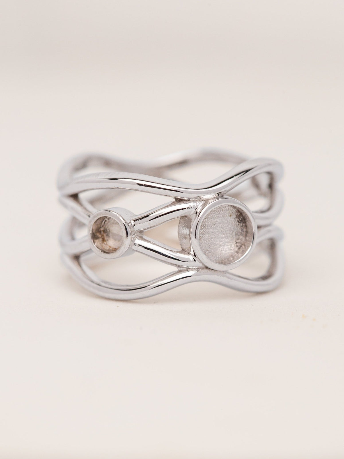 Intertwined Ring MTM_Breastmilk_Jewelry_Keepsakes- Mamma's Liquid Love