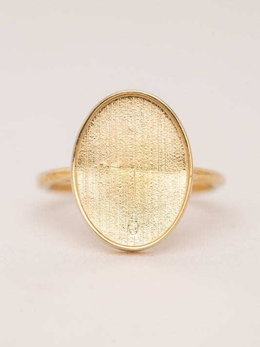Oval Timeless Ring MTM_Breastmilk_Jewelry_Keepsakes- Mamma's Liquid Love