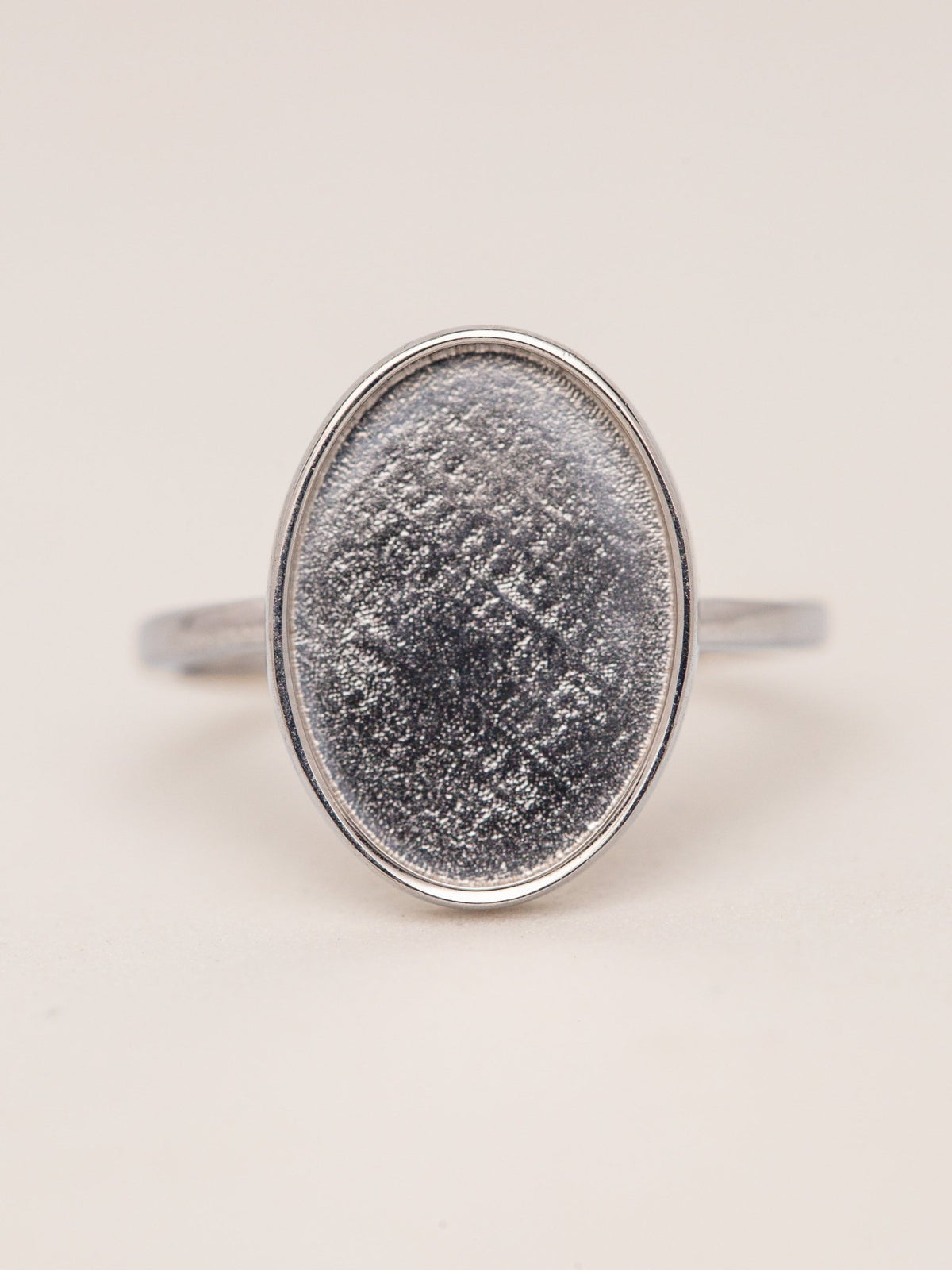 Oval Timeless Ring MTM_Breastmilk_Jewelry_Keepsakes- Mamma's Liquid Love
