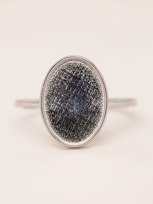 Oval Timeless Ring MTM_Breastmilk_Jewelry_Keepsakes- Mamma's Liquid Love