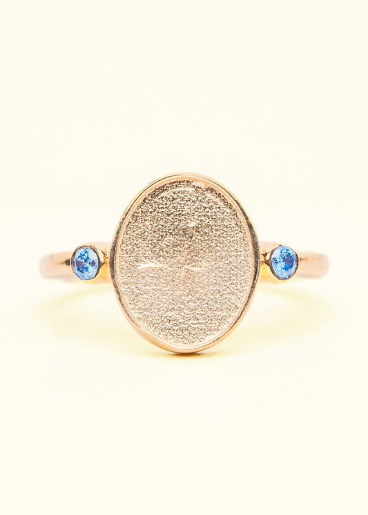 Oval Timeless Ring with Birthstones OSVE - Mamma's Liquid Love