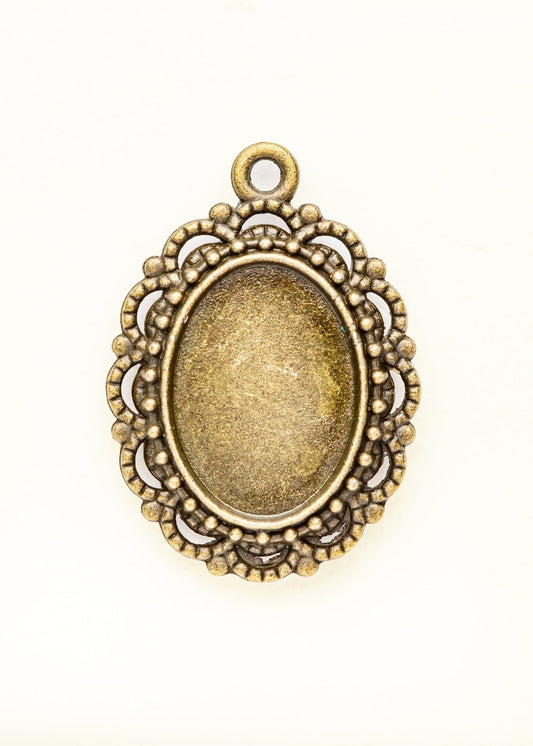 Vintage Style Pendant OS - Mamma's Liquid Love