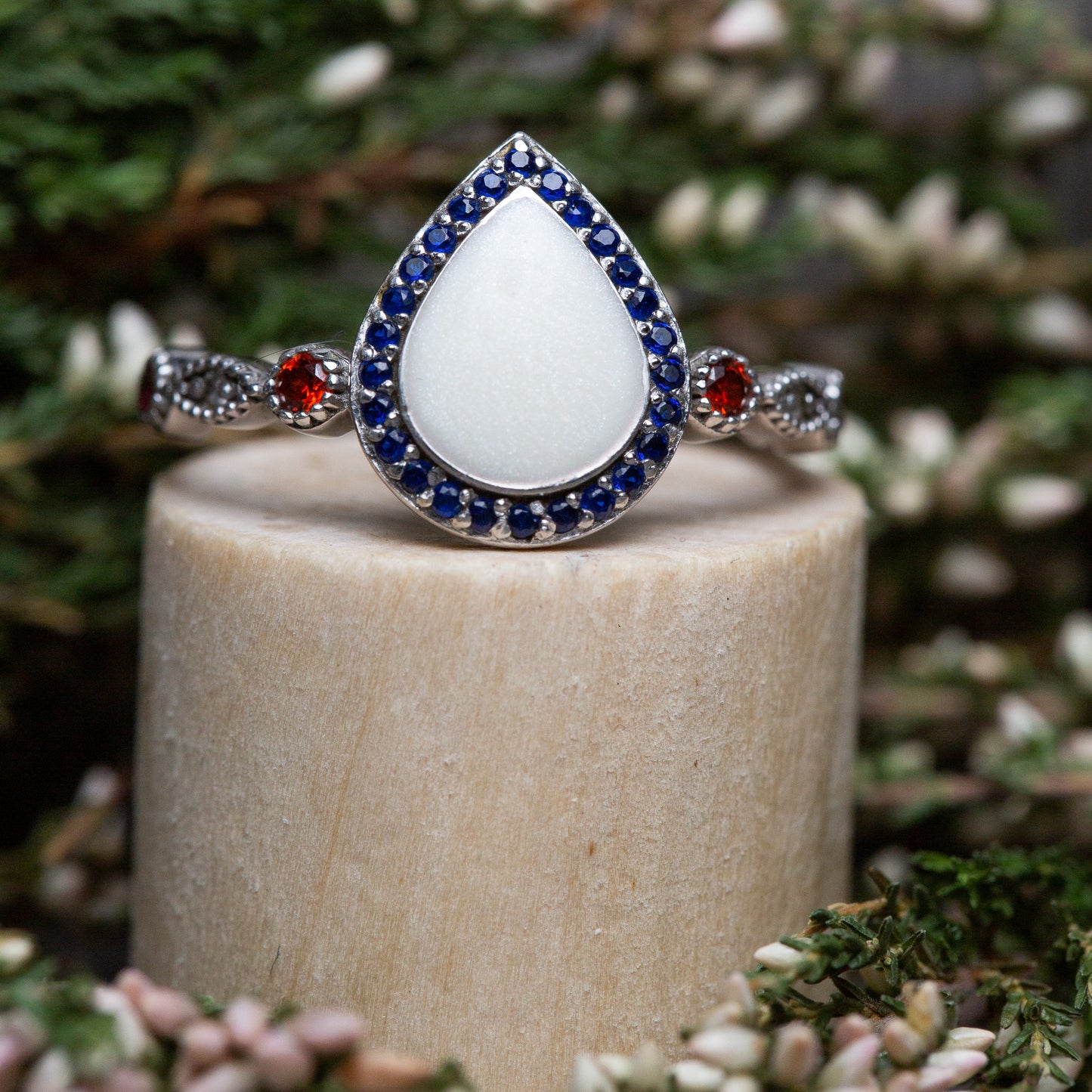 Love Drop with Ornate Band OS