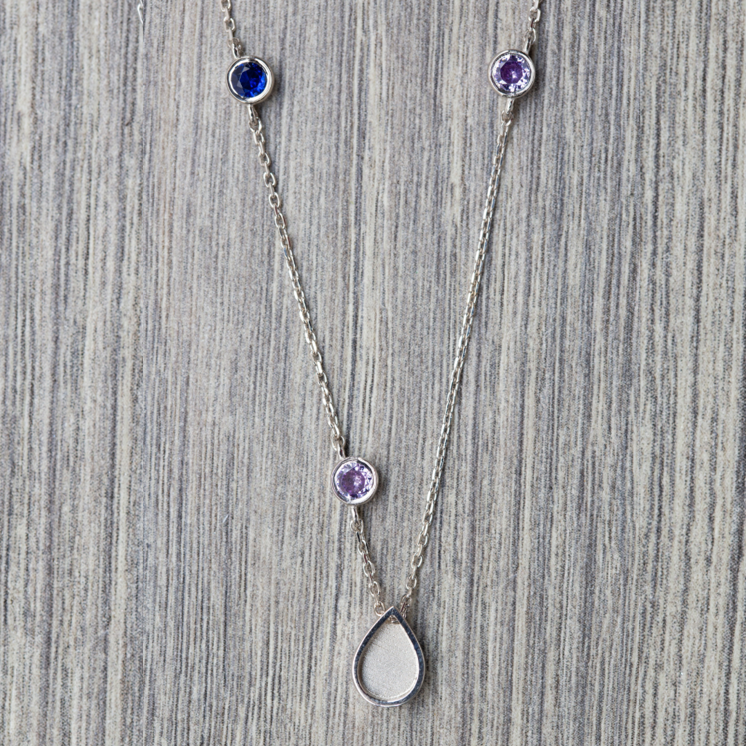 Family Necklace OS