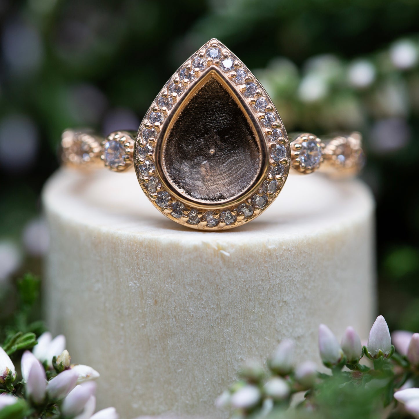 Love Drop with Ornate Band OS
