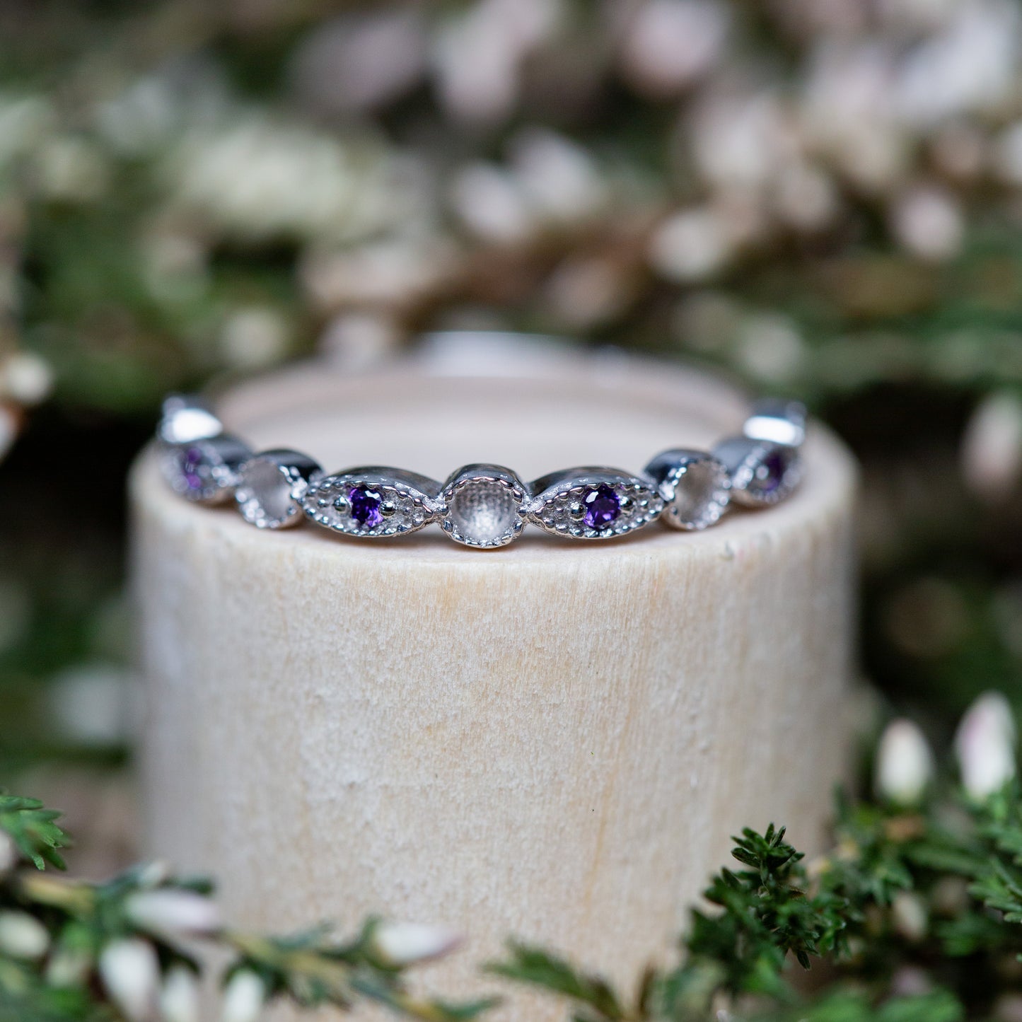Queen Stacker Ring OS