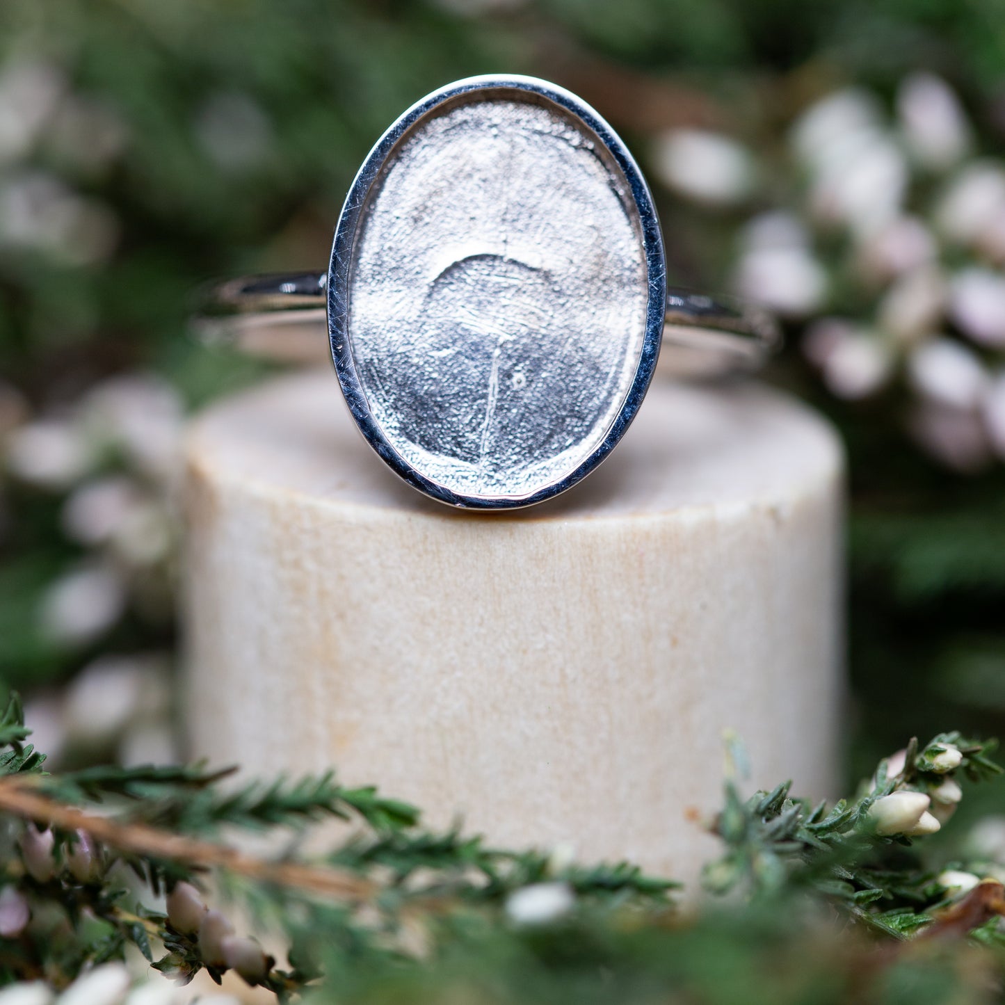 Oval Timeless Ring OSVE52