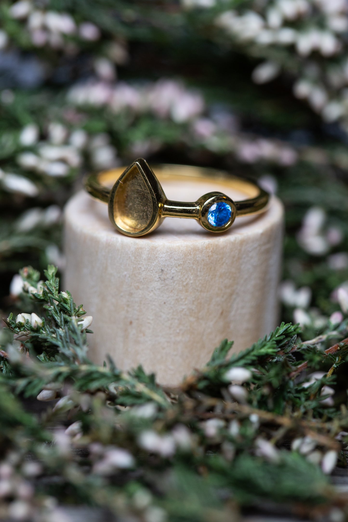 Liquid Gold Drop ring with Birthstones OS