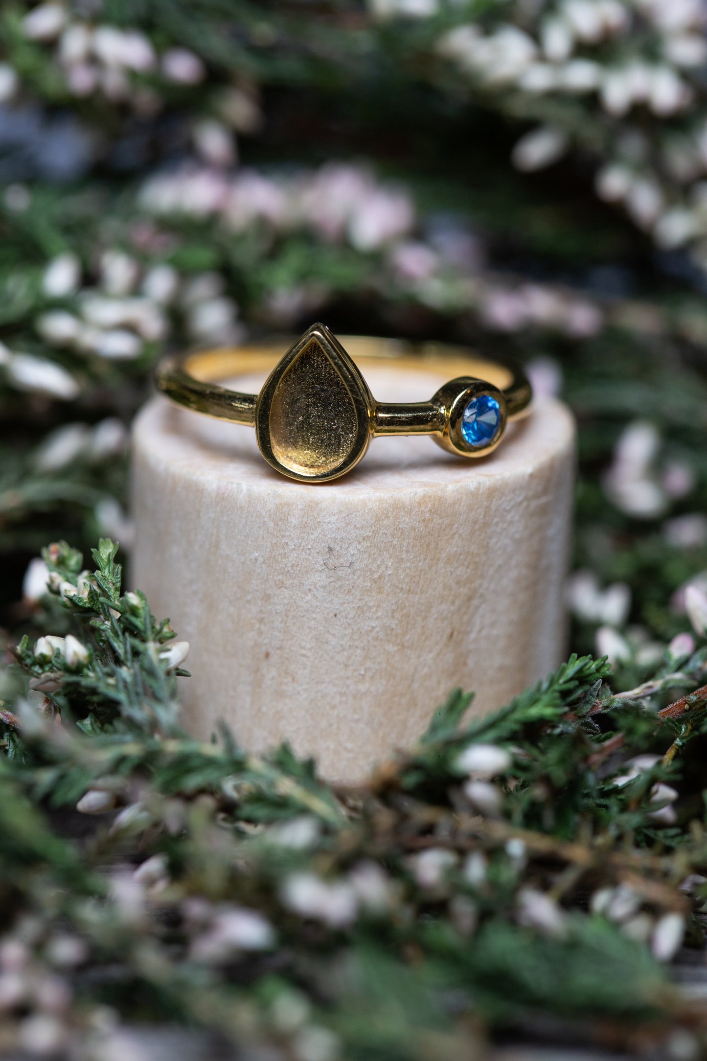 Liquid Gold Drop ring with Birthstones OS